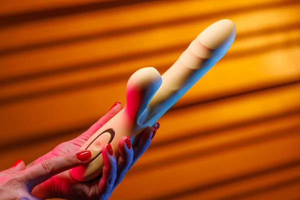 Astuces pour utiliser un sextoy et pimenter vos moments intimes