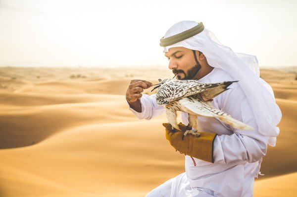 Top choix de djellabas pour homme alliant confort et élégance